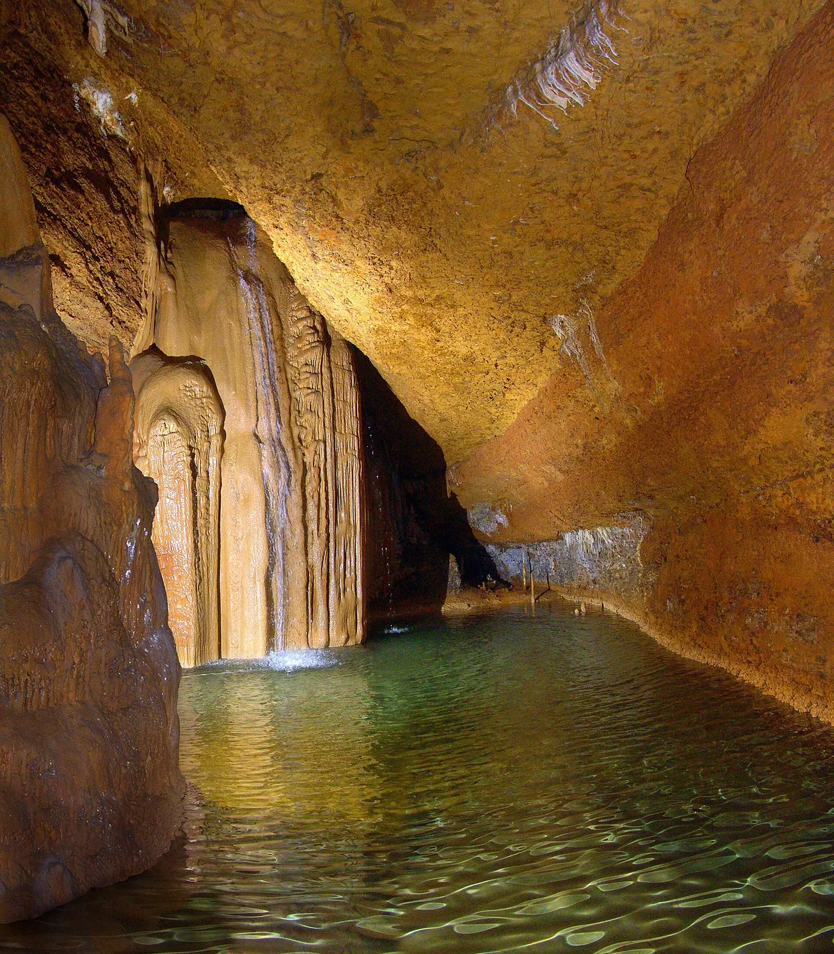 Lac souterrain de la Grotte de Trabuc