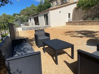 Table extérieur